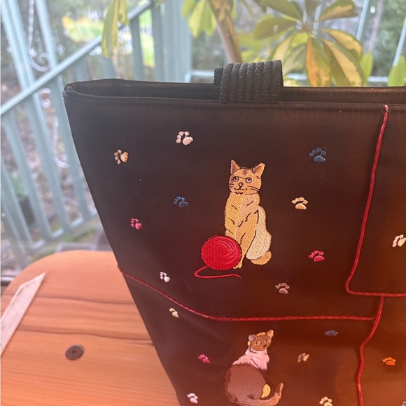 Embroidered Cat Design Black Tote Bag - Picture 13 of 16